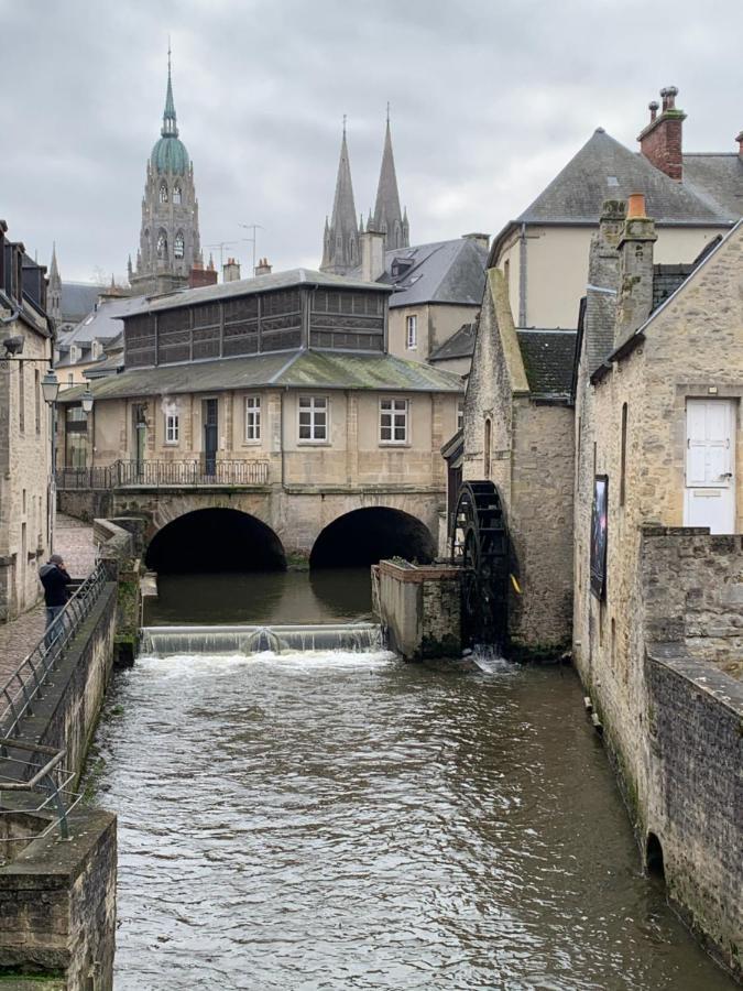 Gite "Au P'Tit Tourois" De Plain-Pied Tout Confort Avec Veranda Proche D'Omaha Beach Et De Bayeux Accueillant Les Animaux Eksteriør bilde